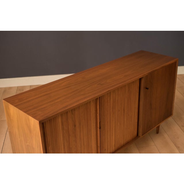 1950s Mid Century California Modern Walnut Tambour Door Credenza by Milo Baughman For Sale - Image 5 of 18