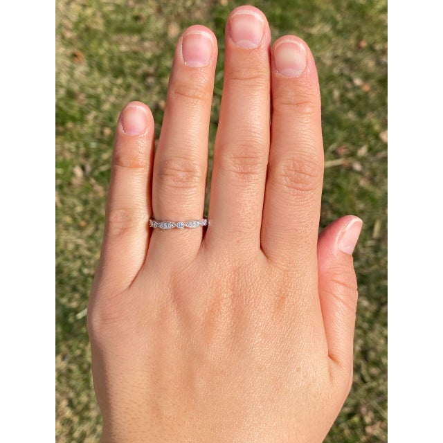 The Netil: Stationed Natural Diamond Band in White Gold For Sale - Image 10 of 11