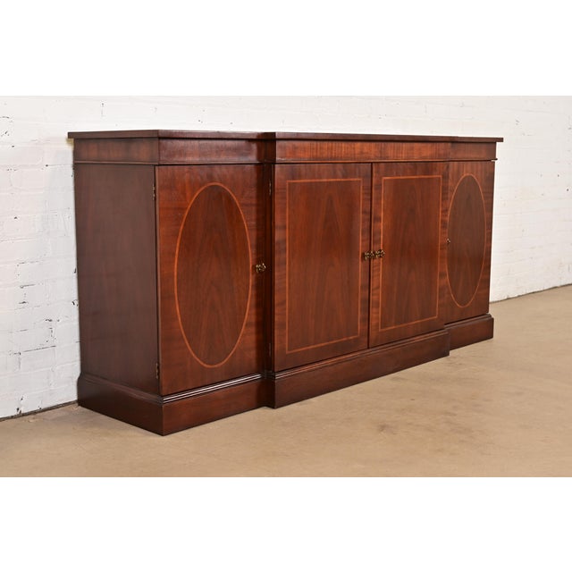 Baker Furniture Company Late 20th Century Baker Furniture Historic Charleston Georgian Inlaid Mahogany Breakfront Sideboard or Bar Cabinet For Sale - Image 4 of 12
