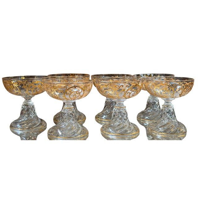 French 1920s Saint Louis Gilded French Crystal Cluny Pattern Champagne Coupes - Set of 7 For Sale - Image 3 of 5