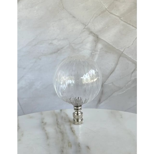 Hollywood Regency Ribbed Optic Glass Lamp Finial on Chrome Hardware For Sale - Image 3 of 6