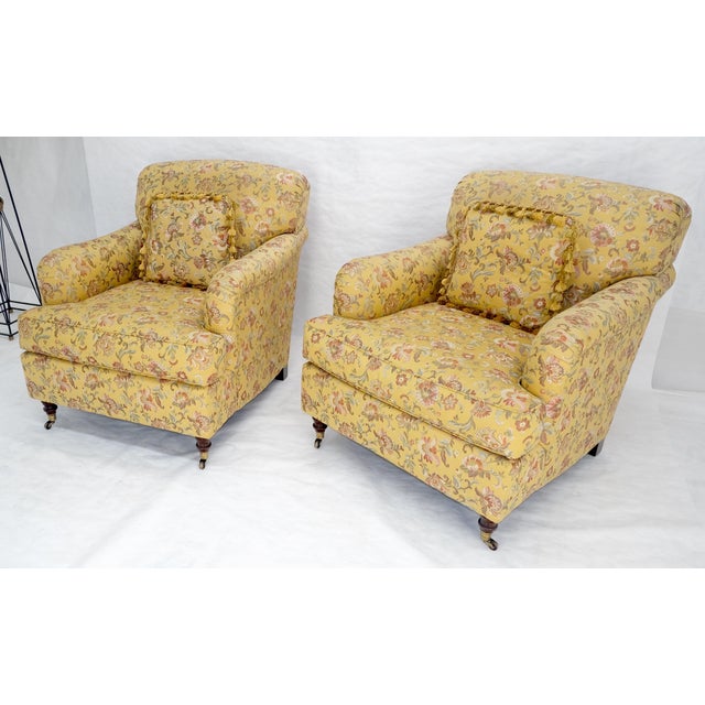 Late 20th Century Pair of Gold & Pink Floral Silk Like Upholstery Kravet Lounge Chairs MINT For Sale - Image 5 of 10