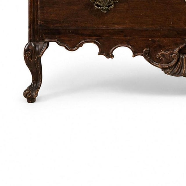 King Joseph Chest of Drawers, 18th Century For Sale - Image 3 of 6