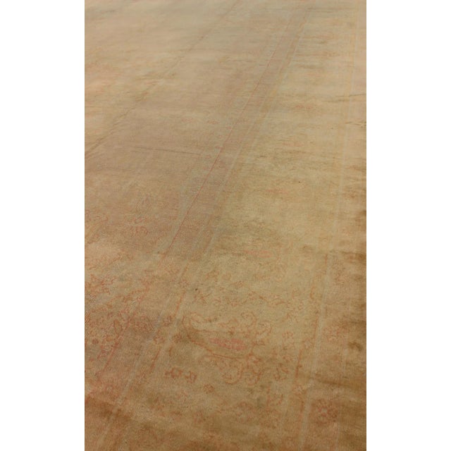 Keivan Woven Arts-Antique Borlu Oushak'rug with elegant center medallion design, circa 1910, rug , country of origin /...