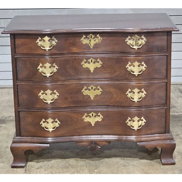 Chippendale Mid 20th Century Statton Furniture Private Collection Serpentine Chest of Drawers Made in Maryland For Sale - Image 3 of 11