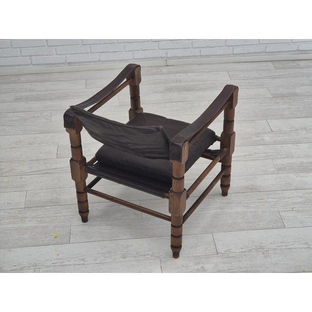 Wood Scandinavian Safari Lounge Chair in Leather and Beech, 1960s For Sale - Image 7 of 18