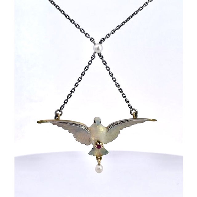 1920s Art Nouveau 18k Gold Enamel Dove Necklace With Diamonds & Ruby, 1910 For Sale - Image 5 of 12