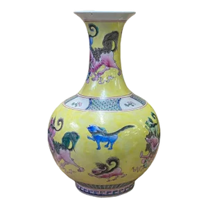 Chinese Handmade Yellow Base Multi-Color Foo Dogs Porcelain Vase