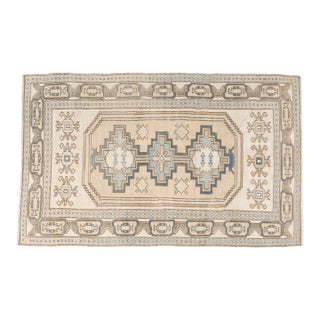 Natural Mid 20th Century Wool Flora Rug For Sale