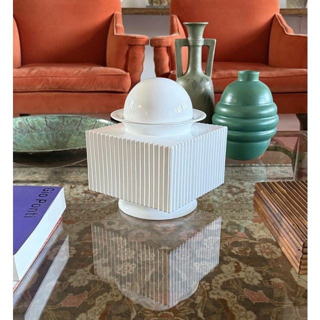 Post-modern white ceramic vase designed by Sergio Asti Cedit Italy 1970s H 27 cm x 20 × 20 cm Marked and signed on the...