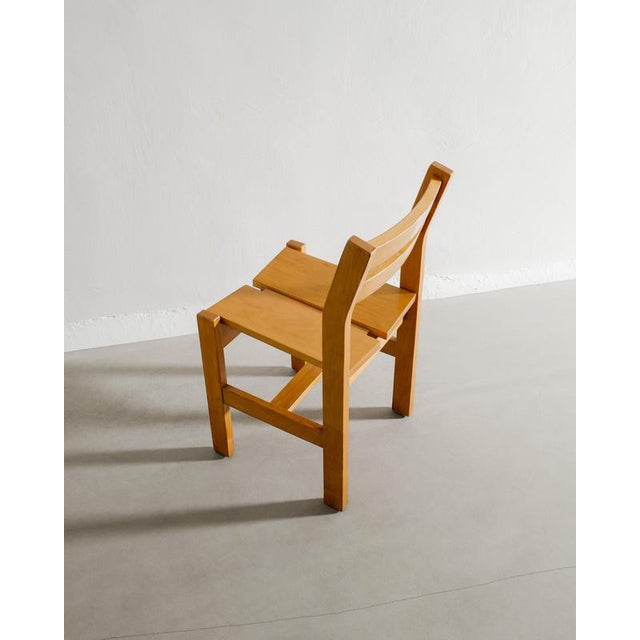 1960s Mid-Century Modern French Wooden Dining Chairs in Elm by Charlotte Perriand, 1960s, Set of 5 For Sale - Image 5 of 7