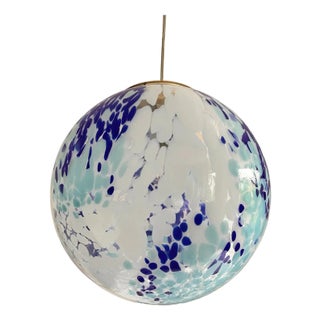 White and Blue Spots Sphere Pendant Light in Murano Glass by Simoeng For Sale