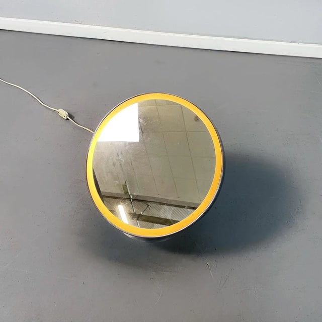 1970s Mid-Century Italian Steel and Plastic Half Spherical Table Lamp & Mirror, 1970s For Sale - Image 5 of 14