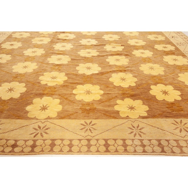 Early 21st Century Modern Transitional Wool and Silk Rug with Classic Florals by Doris Leslie Blau For Sale - Image 5 of 8