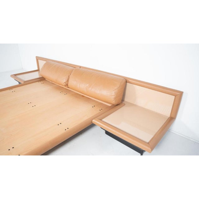 Leather Bed Model Morna by Afra & Tobia Scarpa for Molteni, Italy, 1972 For Sale - Image 3 of 12