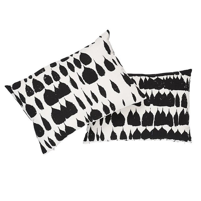 Mid-Century Modern Schumacher Queen of Spain 20" Lumabr Pillow in Black For Sale - Image 3 of 5