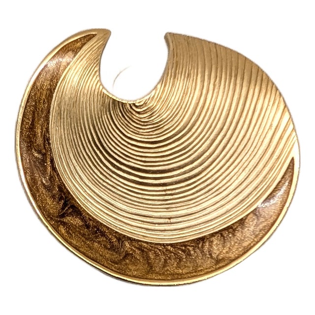 Vintage 1986 Signed Trifari Goldtone & Brown Enamel Brooch For Sale