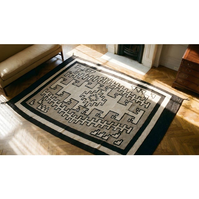 1940s Gray Beige Geometric Antique American Navajo Carpet 4'7" X 6' 10" Knotted Wool Rug For Sale - Image 10 of 12