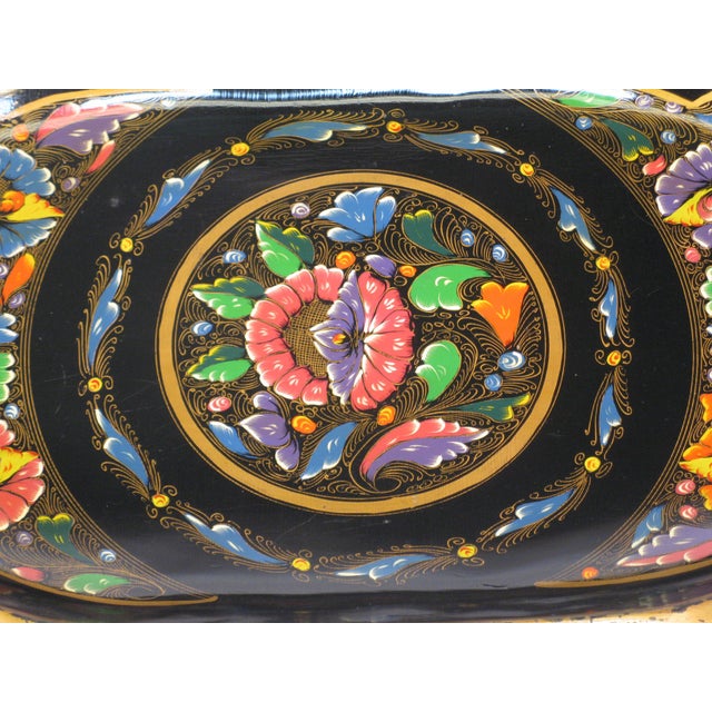Tray Hand painted Paper mache Tole-Ware 1900-1940, Directoire Multi-Col For Sale - Image 9 of 12