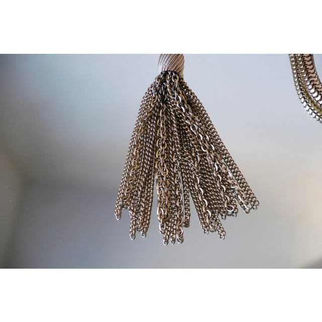 Vintage 1970s Snake Chain Tassel Choker Necklace, Gold-Tone Choker For Sale In New York - Image 6 of 13