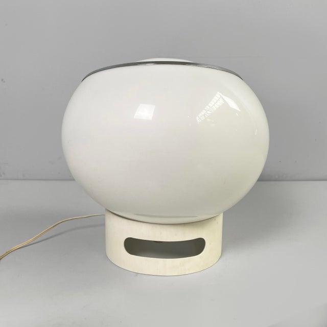 1970s Italian Space Age Big Clan Table Lamp by Guzzini & Studio 6G for Meblo, 1970s For Sale - Image 5 of 17