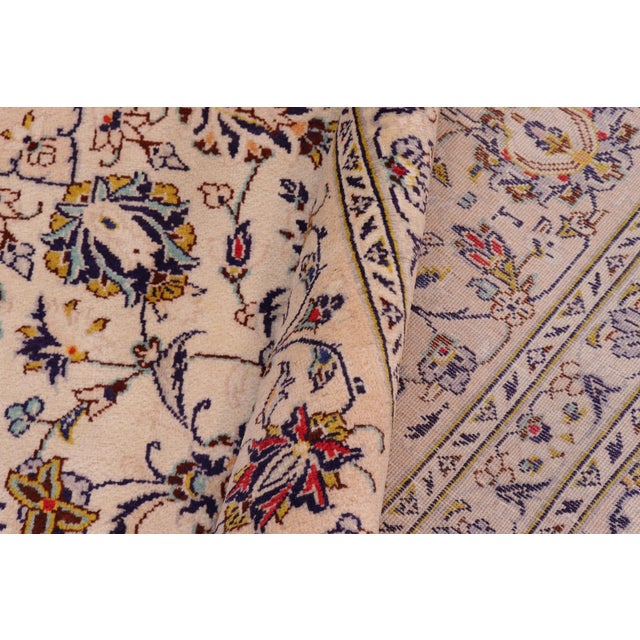 1960s Elegant10x13 Hand-Knotted Wool Area Rug - Ivory Medallion For Sale - Image 4 of 8