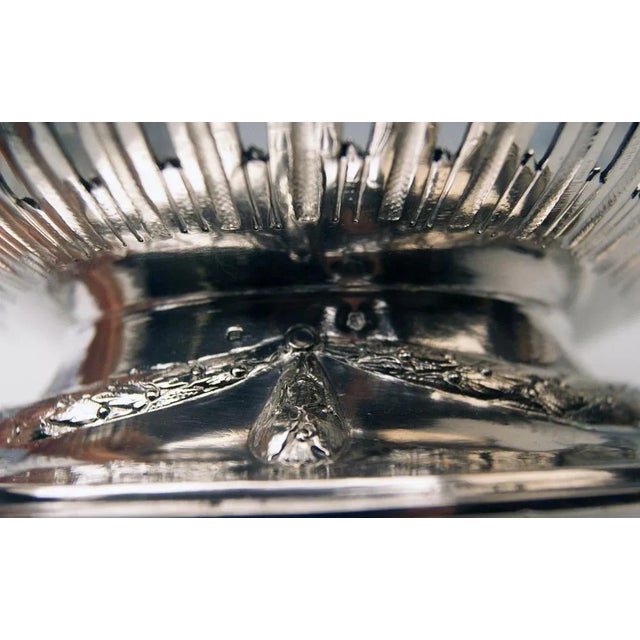 Silver Bowls with Cobalt Blue Glass Liners by Master Bubeniczek, Vienna, Austria, 1900s, Set of 3 For Sale - Image 10 of 13