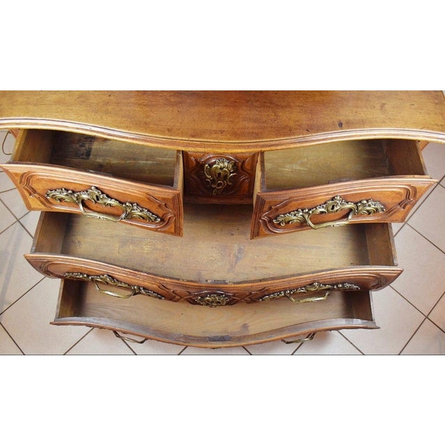 Louis XV Walnut Tomb Chest of Drawers For Sale - Image 12 of 15