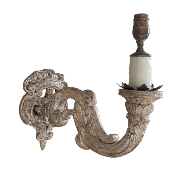 French Pair of 18th C Style Louis XV White Gold Giltwood Wall Light Sconces For Sale - Image 3 of 5