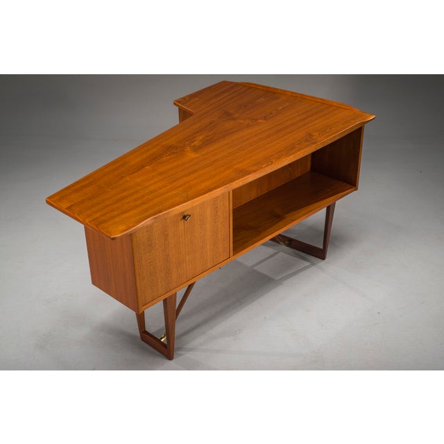Mid-Century Boomerang Desk in Teak by Peter Løvig Nielsen, Denmark, 1960s For Sale - Image 13 of 18