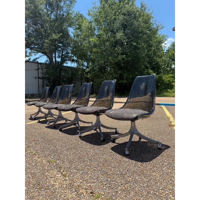 1970s Vintage Chromcraft Dining Set of 7 For Sale - Image 9 of 10