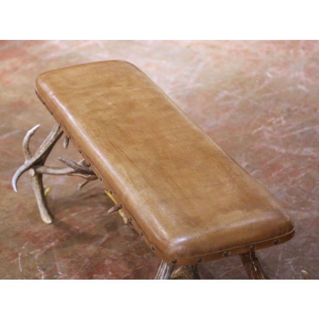 Rustic European Early 20th Century Austrian Black Forest Antler Bench With Leather Seat For Sale - Image 3 of 9