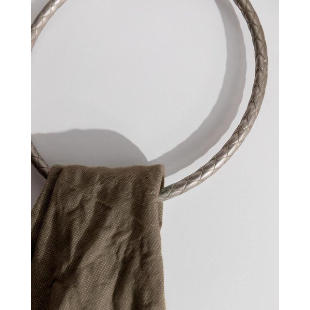 Silver Vintage Oak Leaf Relief Hand Towel Rings in Metal, 1930s, Set of 2 For Sale - Image 8 of 11