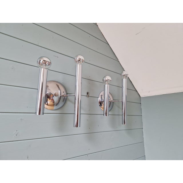 Silver Space Age Wall Sconces in Chromed Metal by G. Sciolari, 1970, Set of 2 For Sale - Image 8 of 12