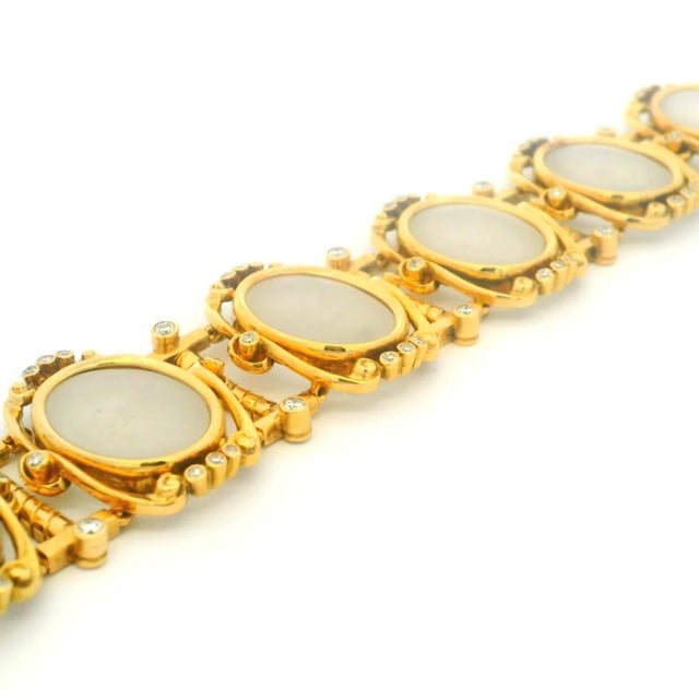1960s 1960s Ilias Lalaounis 18k Gold Frosted Crystal & Diamond Bracelet For Sale - Image 5 of 11