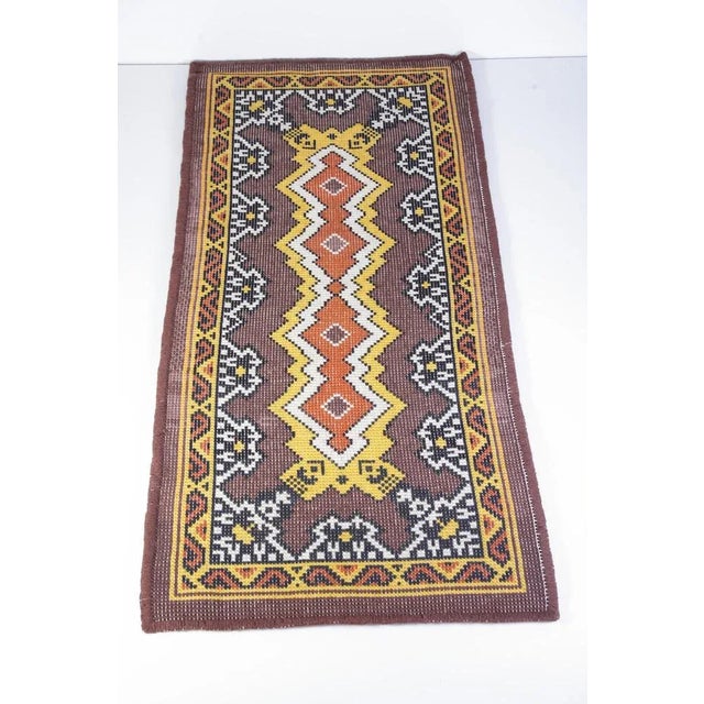 1960s Mid-Century Czechoslovakian Wool Runner Rug, 1960s For Sale - Image 5 of 8
