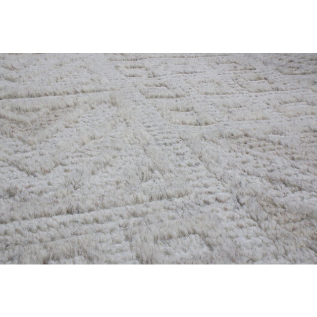 Mid-Century Modern Scandinavian Inspired Geometric Gray Wool Pile Rug For Sale - Image 3 of 7