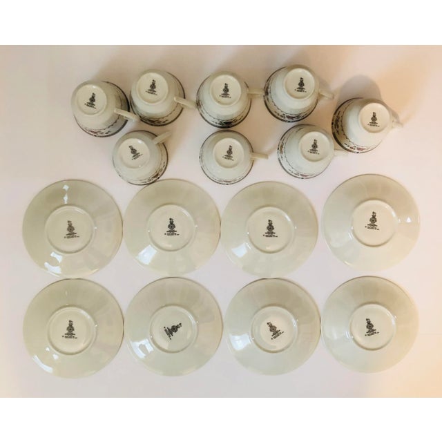 Royal Doulton Kingswood Floral Cups and Saucers - Set of 8. England. For Sale In San Francisco - Image 6 of 8