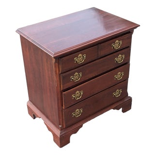 Vintage Traditional Mahogany 4-Drawer Nightstand For Sale