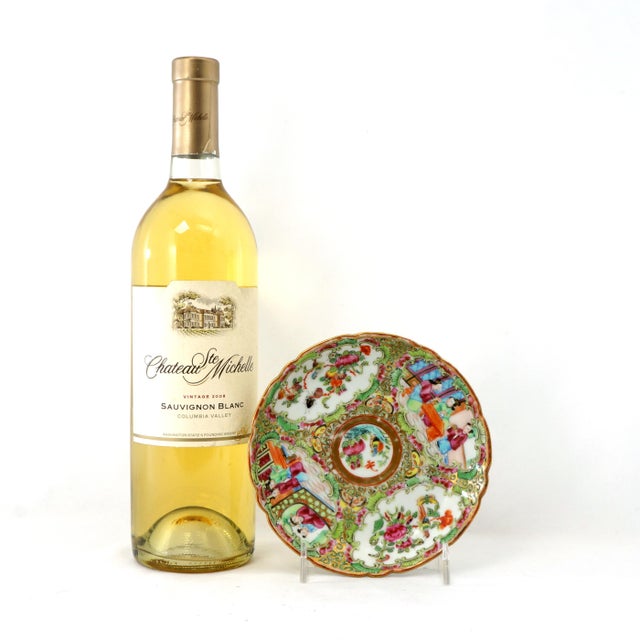 A beautiful and colorful mid-19th century Chinese Rose Mandarin porcelain dish, expertly hand-painted with exceptional...
