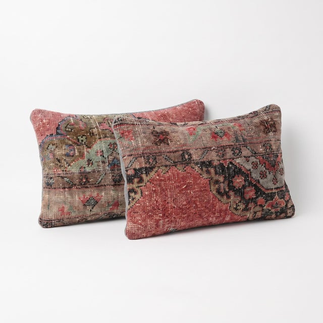 Mid-Century Modern Anatolian Lumbar Rug Pillow Cover 16'' X 24'' - Set of Two For Sale - Image 3 of 4