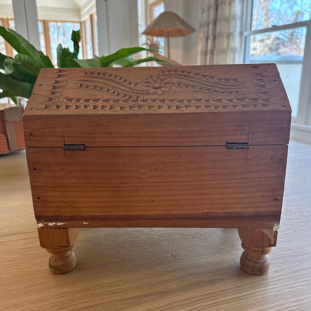 Late 20th Century Hand Carved Mexican Folk Art Box For Sale - Image 9 of 10