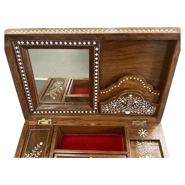 2000 - 2009 Indian Rosewood Jewellery Box with White Floral Inlay For Sale - Image 5 of 8