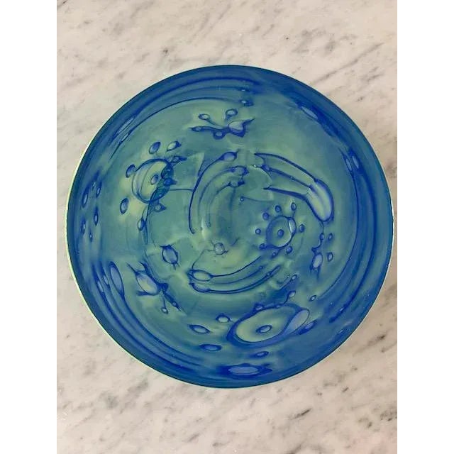 Footed centerpiece bowl/platter by Swedish artist Martti Rytkönen REEF 14 for Orrefors/Kosta Boda. Simply shaped, this...