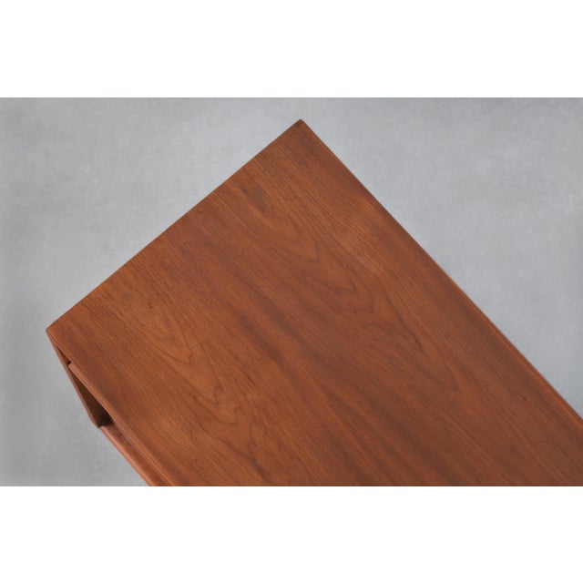 1950s Milo Baughman Walnut Credenza by Glenn of California For Sale - Image 12 of 12