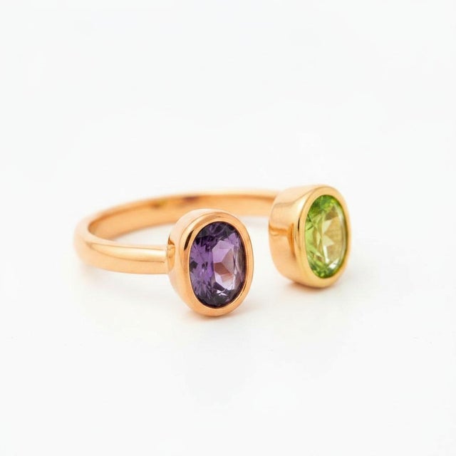 Modern Toi Et Moi Gemstone Ring: Amethyst and Peridot, Size 7.5 For Sale - Image 3 of 11