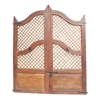 Mountain Top Gate in Natural Wood Tone For Sale