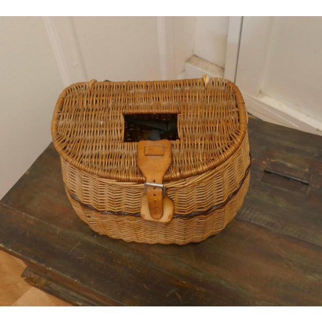 A Vintage Victorian Oval Wicker Fishing Creel An attractive wicker basket Fishing Creel, the Creel has a very attractive...