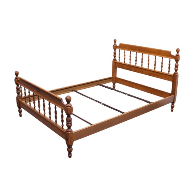 ETHAN ALLEN Heirloom Nutmeg Maple Colonial Early American Full Size Spindle Bed 10-5653 47.5" High 57" Wide 85" Deep...