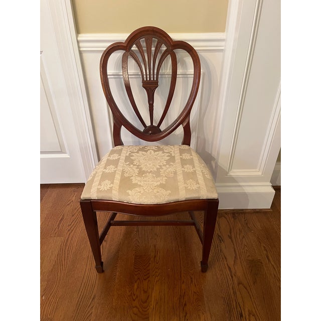 1950s Chairs Dinning Drexel Hepplewhite Heart Back Shield Back Vintage For Sale - Image 5 of 12